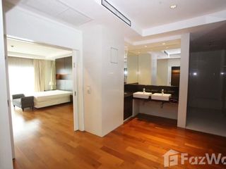 For rent 4 bedrooms condo in Pathum Wan, Bangkok