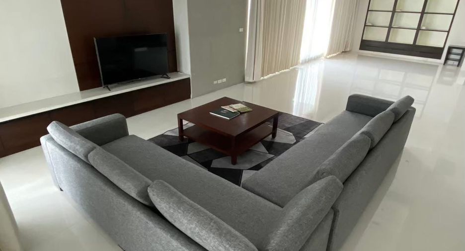 Wohnung zur Miete mit 4 Zimmer in Pathum Wan, Bangkok