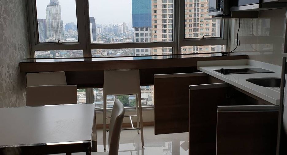 Condo en alquiler de 1 habitaciones en Phra Khanong, Bangkok