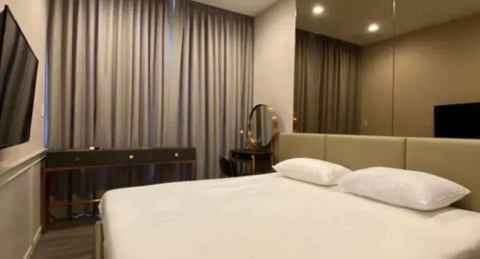 For rent 2 bedrooms condo in Bang Na, Bangkok