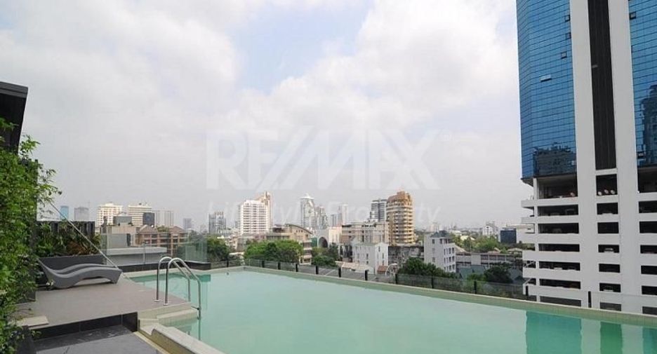 For rent 2 bedrooms condo in Watthana, Bangkok