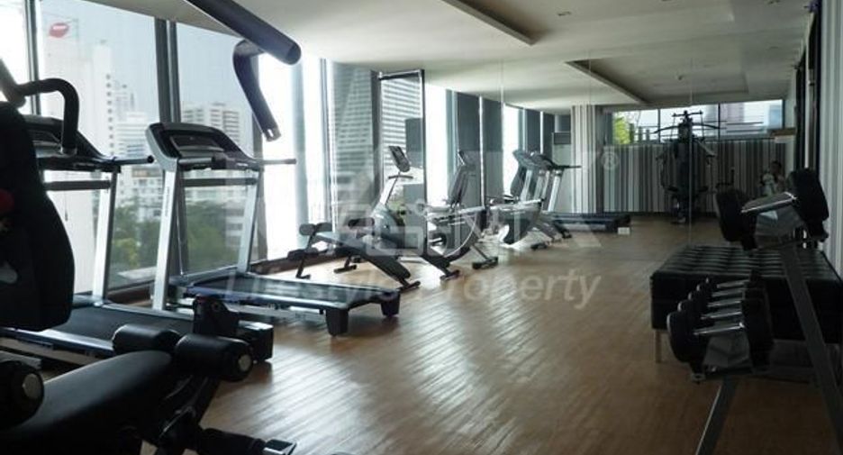 For rent 2 bedrooms condo in Watthana, Bangkok