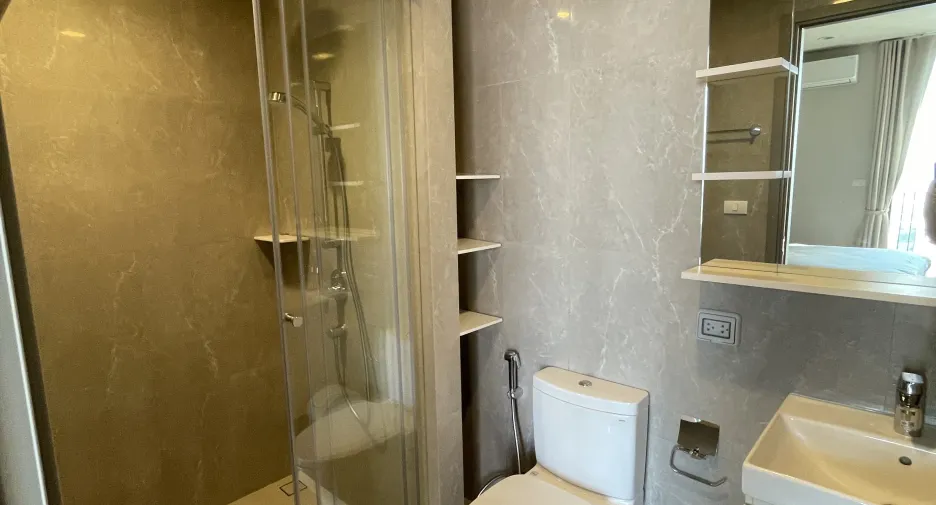 For rent 1 bed condo in Sathon, Bangkok