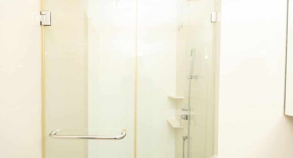 For rent 1 bed condo in Huai Khwang, Bangkok