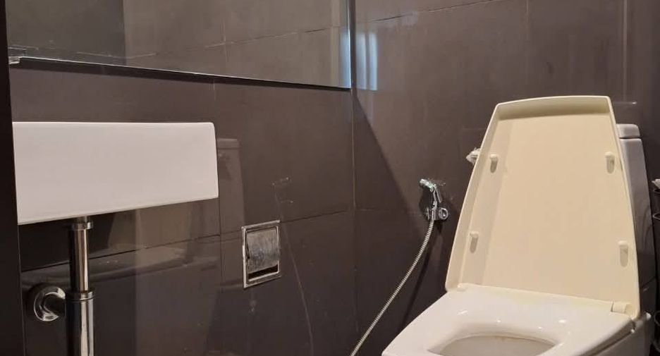 For rent 1 Beds condo in Phra Khanong, Bangkok