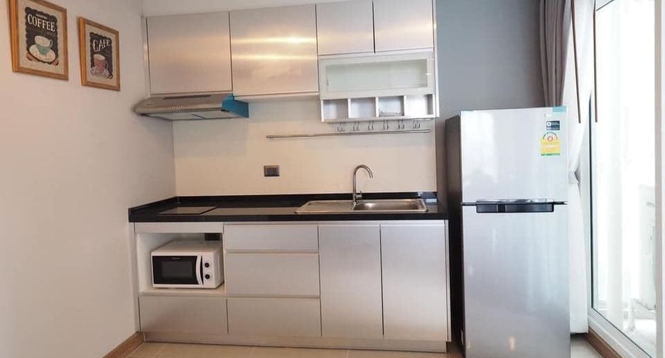 Wohnung zur Miete mit 2 Zimmer in Huai Khwang, Bangkok