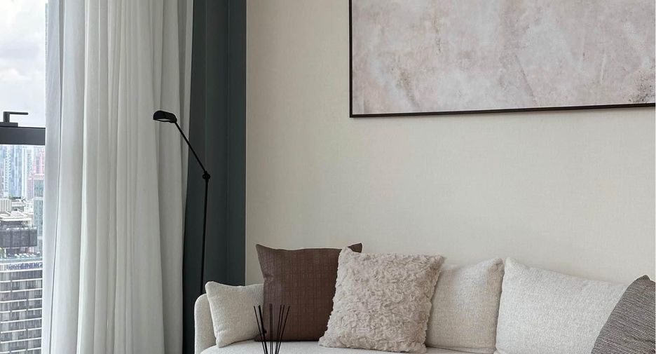 For rent 1 bed condo in Pathum Wan, Bangkok