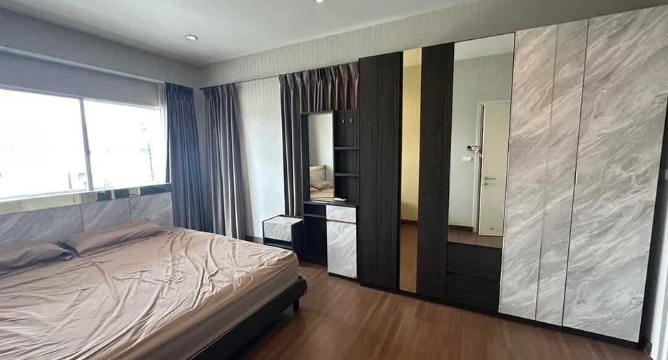 For rent 3 bedrooms house in Sai Mai, Bangkok