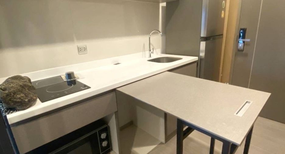 For rent studio condo in Huai Khwang, Bangkok