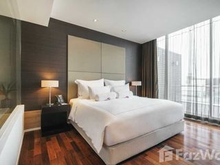 For rent 2 bedrooms apartment in Watthana, Bangkok