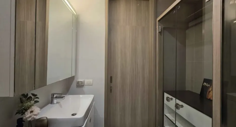 Condo en alquiler de 1 habitaciones en Pathum Wan, Bangkok