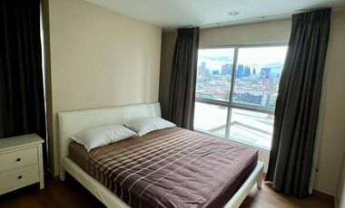 À louer 2 chambres condo à Yan Nawa, Bangkok