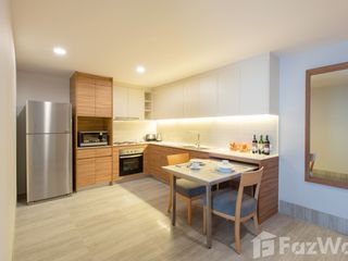 For rent 3 bedrooms apartment in Yan Nawa, Bangkok