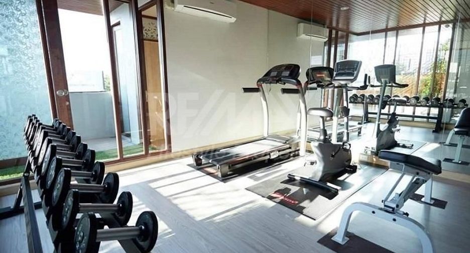 For rent 3 bedrooms condo in Watthana, Bangkok