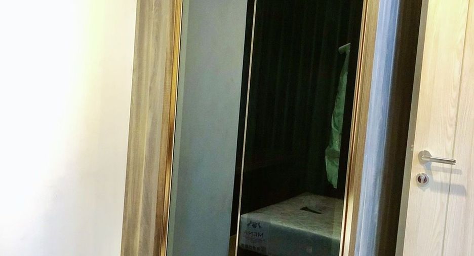 For rent 2 bedrooms condo in Pathum Wan, Bangkok