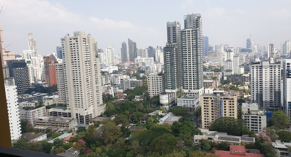 À louer 2 chambres condo à Watthana, Bangkok