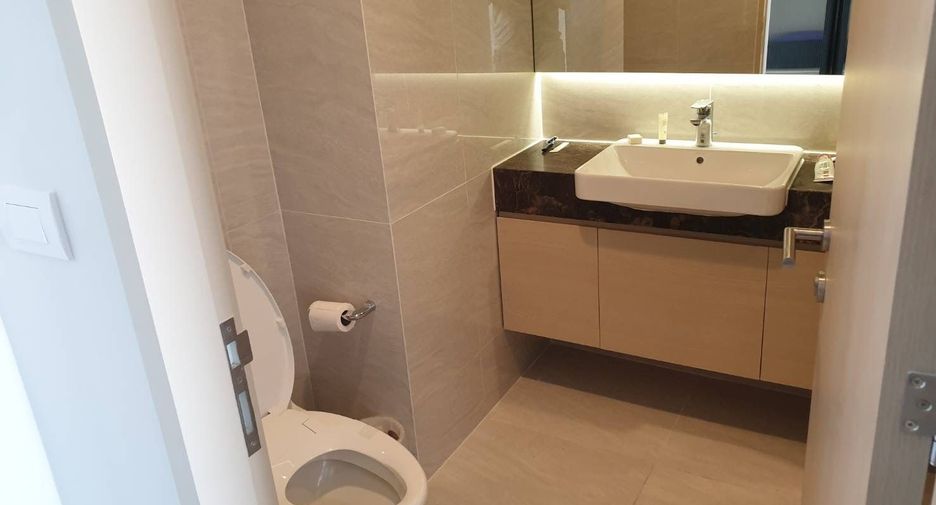 For rent 2 bedrooms condo in Watthana, Bangkok