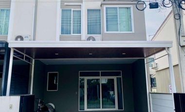 出租 4 卧室 联排别墅 在 Bang Phli, Samut Prakan