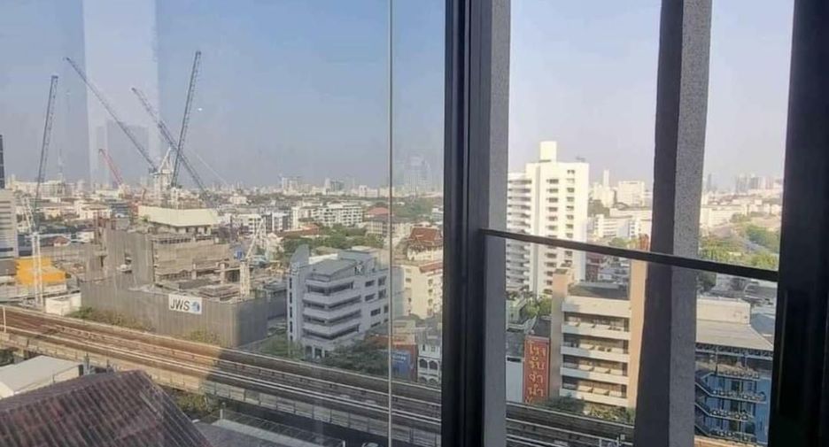Condo en alquiler de 2 habitaciones en Phaya Thai, Bangkok