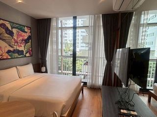 For rent studio condo in Khlong Toei, Bangkok