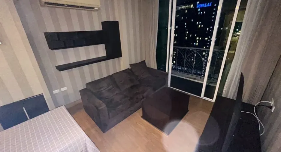 Condo en alquiler de 2 habitaciones en Yan Nawa, Bangkok