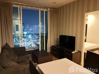Condo en alquiler de 2 habitaciones en Yan Nawa, Bangkok