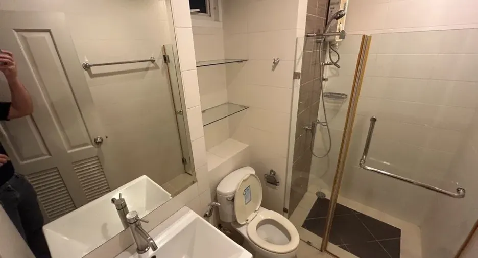Condo en alquiler de 2 habitaciones en Yan Nawa, Bangkok
