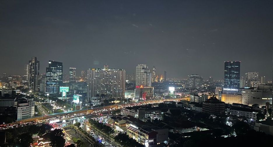Condo en alquiler de 2 habitaciones en Yan Nawa, Bangkok