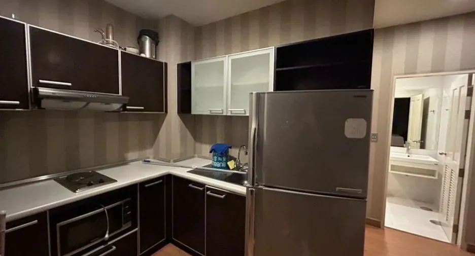 Condo en alquiler de 2 habitaciones en Yan Nawa, Bangkok