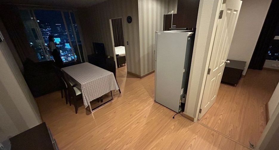Condo en alquiler de 2 habitaciones en Yan Nawa, Bangkok