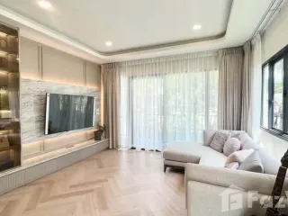For rent 4 bedrooms house in Bang Phli, Samut Prakan