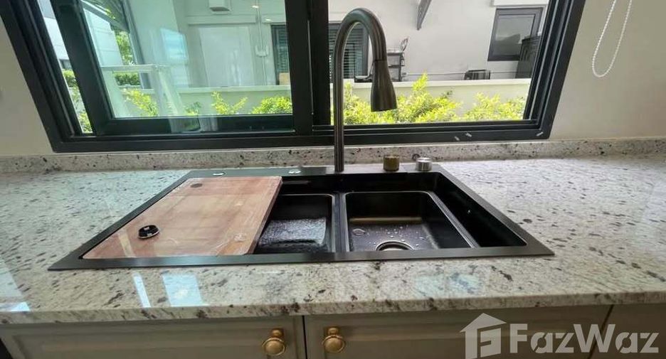 Haus zur Miete mit 4 Zimmer in Bang Phli, Samut Prakan