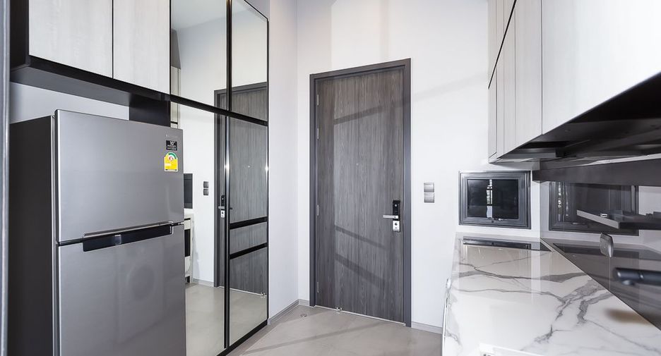 Wohnung zur Miete mit 2 Zimmer in Phra Khanong, Bangkok