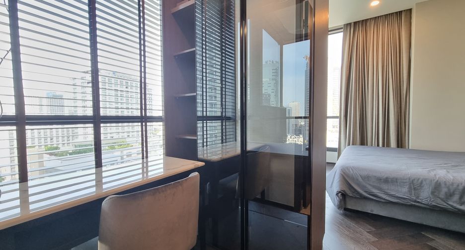 For rent 2 bedrooms condo in Khlong Toei, Bangkok