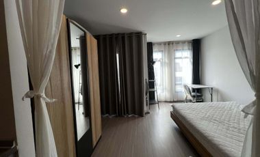 Condo en alquiler de 1 habitaciones en Din Daeng, Bangkok