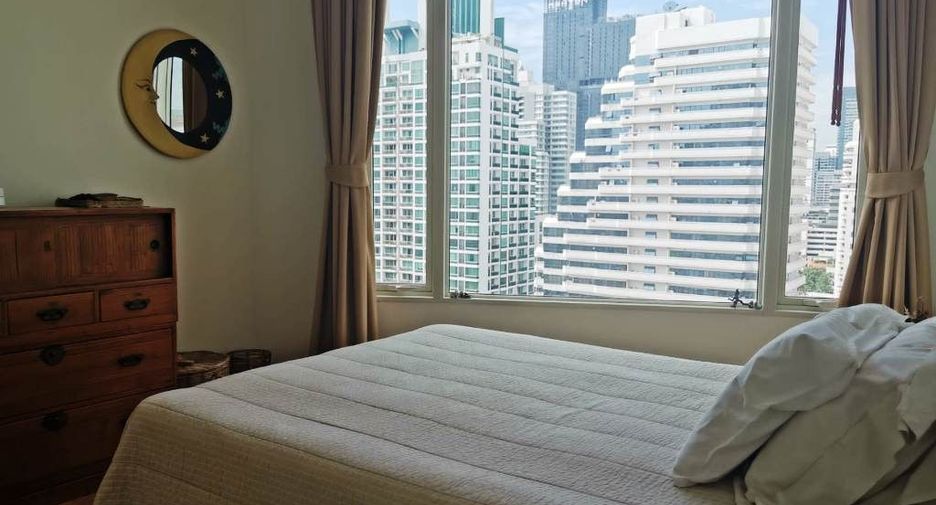 Condo en alquiler de 3 habitaciones en Watthana, Bangkok
