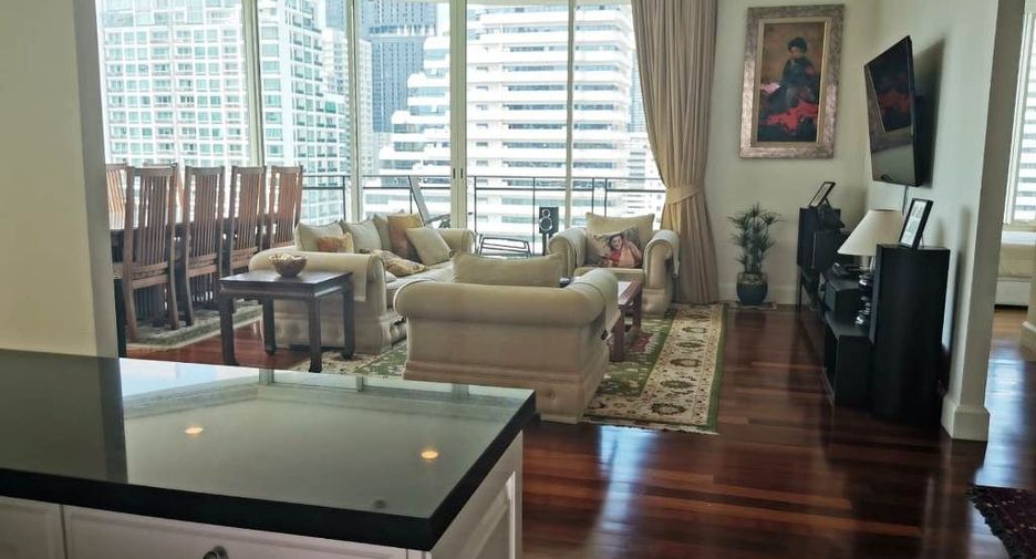 Condo en alquiler de 3 habitaciones en Watthana, Bangkok