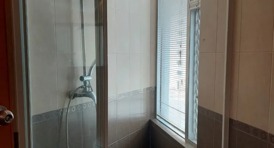 For rent 3 bedrooms condo in Sathon, Bangkok