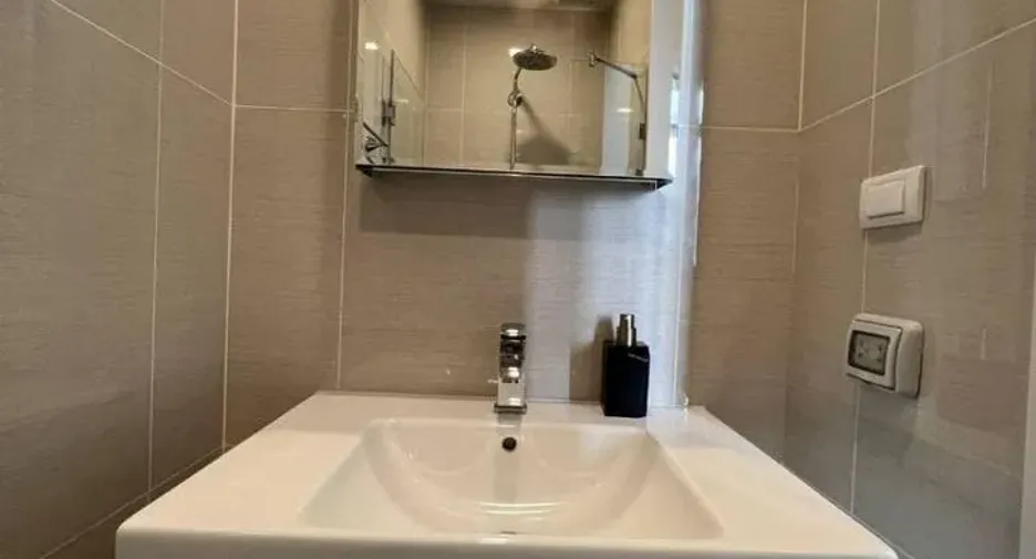 For rent studio condo in Khlong Toei, Bangkok