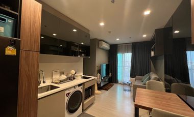 For rent 2 bedrooms condo in Phra Khanong, Bangkok