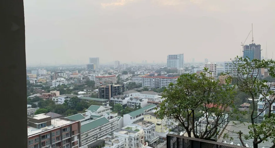 For rent 2 bedrooms condo in Phaya Thai, Bangkok
