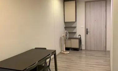 For rent 2 bedrooms condo in Phaya Thai, Bangkok