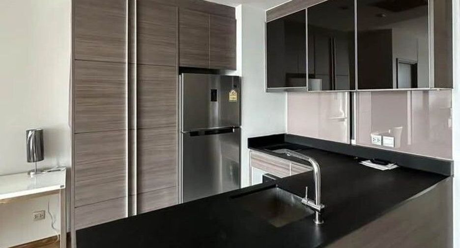 Condo en alquiler de 1 habitaciones en Khlong Toei, Bangkok