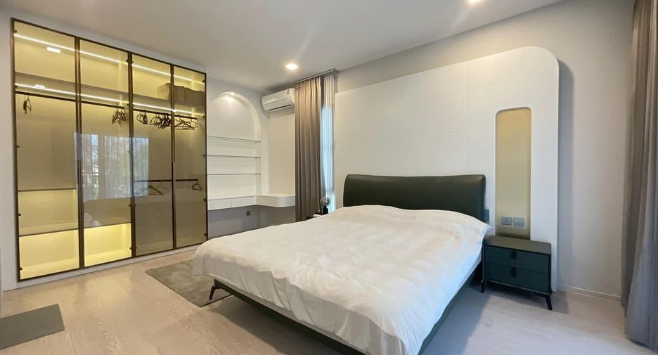 For rent 4 bedrooms house in Saphan Sung, Bangkok