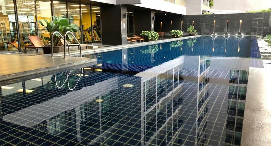 For rent 1 bed condo in Khlong Toei, Bangkok