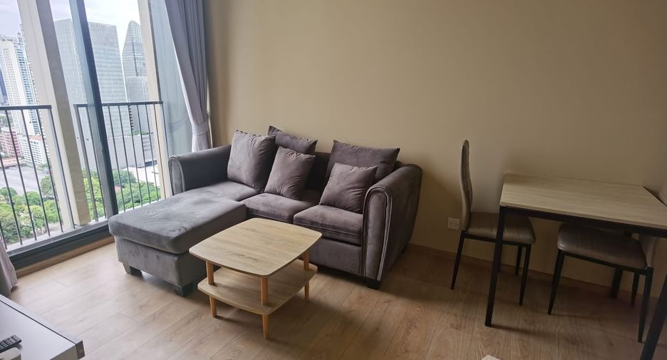 For rent 1 bed condo in Watthana, Bangkok