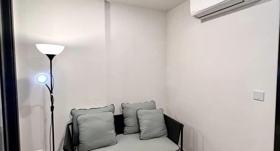 For rent 1 bed condo in Huai Khwang, Bangkok