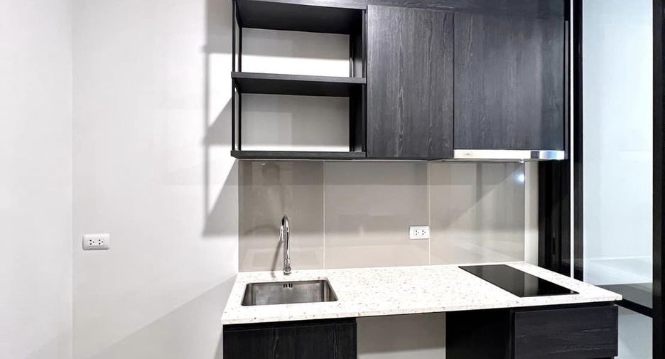 For rent 1 bed condo in Huai Khwang, Bangkok