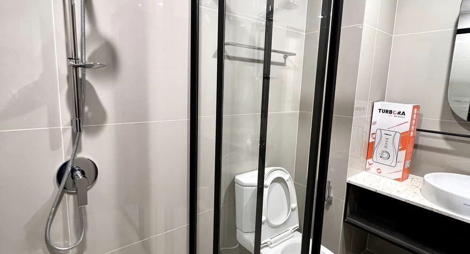 For rent 1 bed condo in Huai Khwang, Bangkok