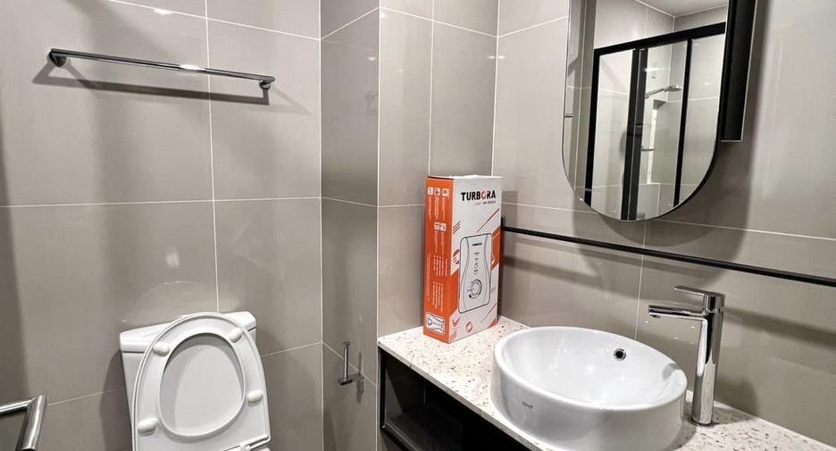 For rent 1 bed condo in Huai Khwang, Bangkok